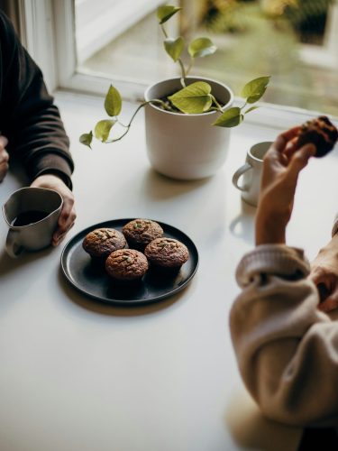 eating-disorder-therapy-vancouver-eating-disorder-therapy-online-eating-disorder-therapists-vancouver-looking-glass-foundation-vancouver